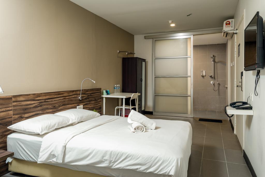 Max Hotel Subang Jaya Exterior foto